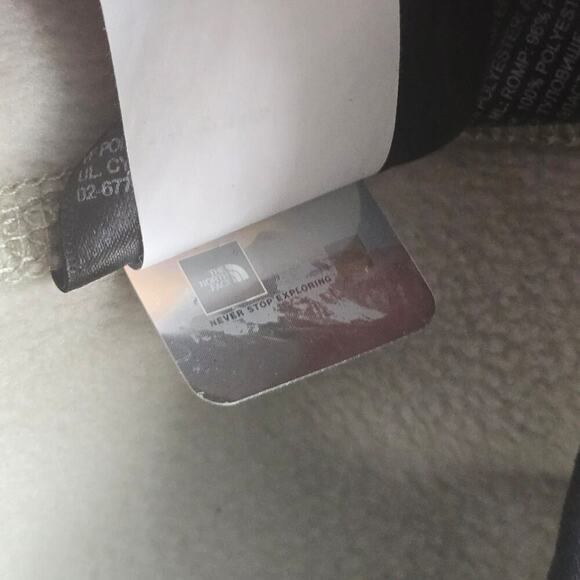 The North Face Full Zip - Picture 8 of 10